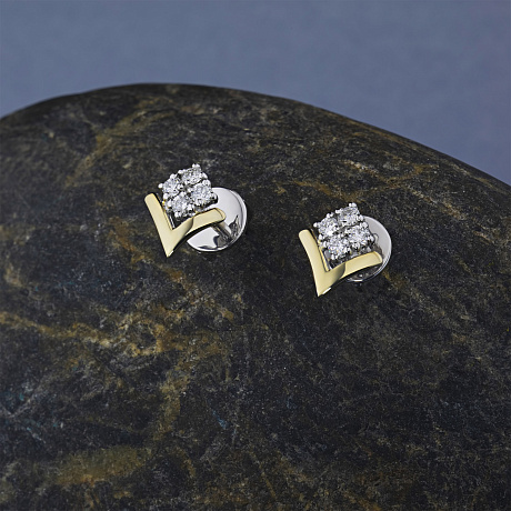 Пусеты из комбинированного золота с бриллиантами