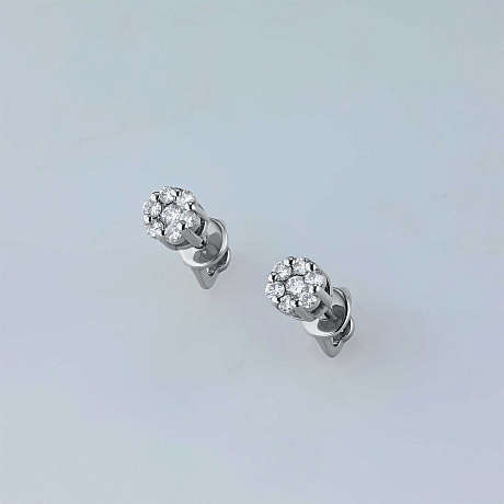 Пусеты из белого золота с бриллиантами