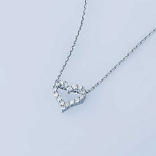 Подвеска из белого золота c бриллиантами