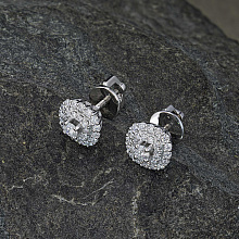 Пусеты из белого золота c бриллиантами