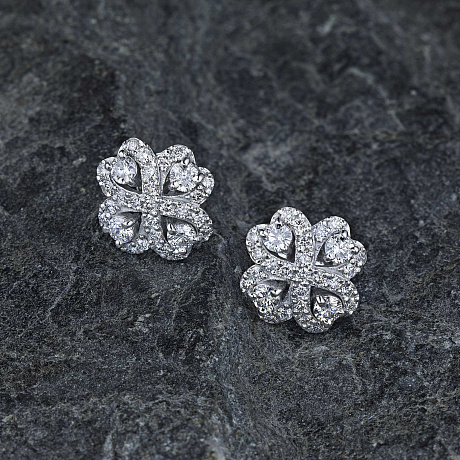 Пусеты из белого золота