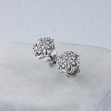 Пусеты из белого золота c бриллиантами