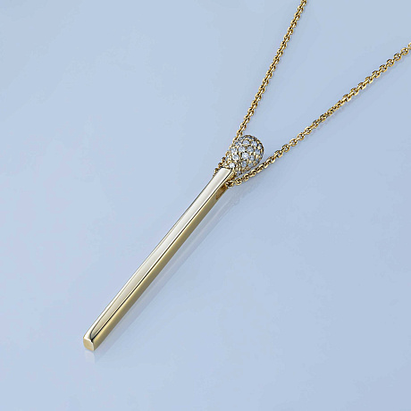 Подвеска из желтого золота с бриллиантами