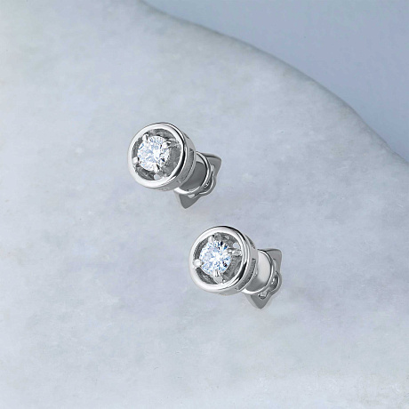 Пусеты из белого золота с бриллиантами