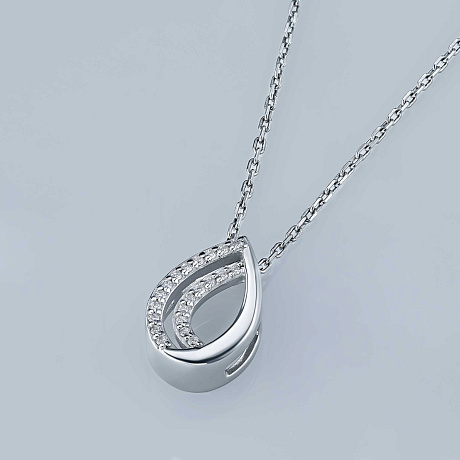 Классическая подвеска из белого золота с бриллиантами