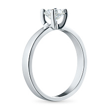 Помолвочное кольцо из комбинированного золота с бриллиантом