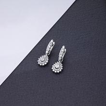 Серьги из белого золота c бриллиантами