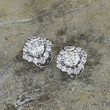 Пусеты из белого золота c бриллиантами