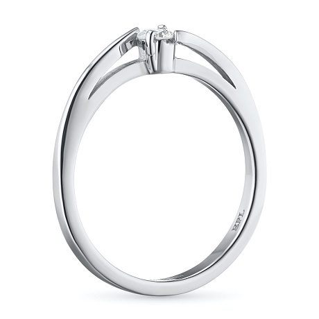 Кольцо из белого золота с бриллиантом