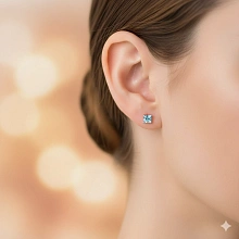 Пусеты из серебра с топазами