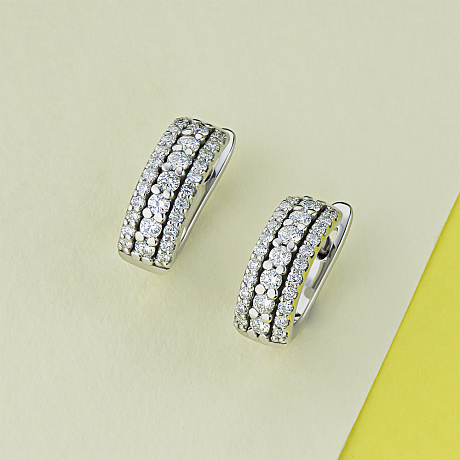 Серьги из комбинированного золота с бриллиантами