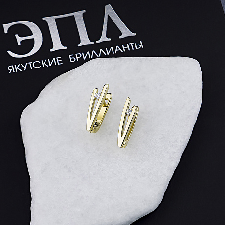 Серьги из желтого золота с бриллиантами