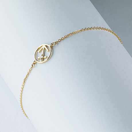 Браслет стрелец из желтого золота с бриллиантом