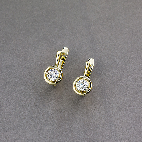 Серьги из желтого золота с бриллиантами