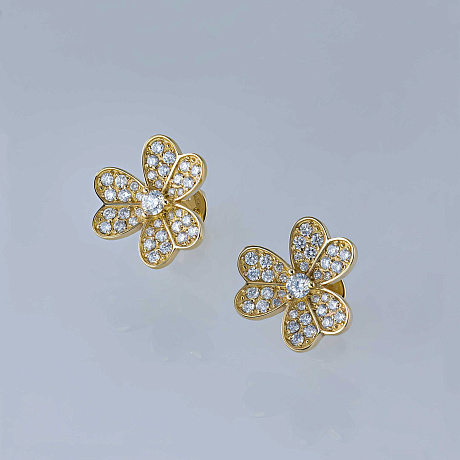 Пусеты из желтого золота с бриллиантами