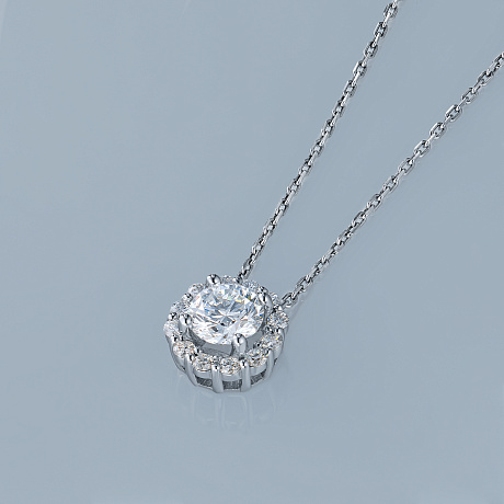 Классическая подвеска из белого золота