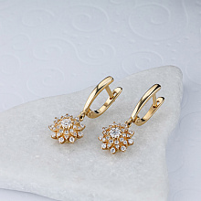 Серьги из желтого золота с бриллиантами