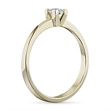 Кольцо из желтого золота с бриллиантом