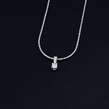 Подвеска из белого золота c бриллиантами