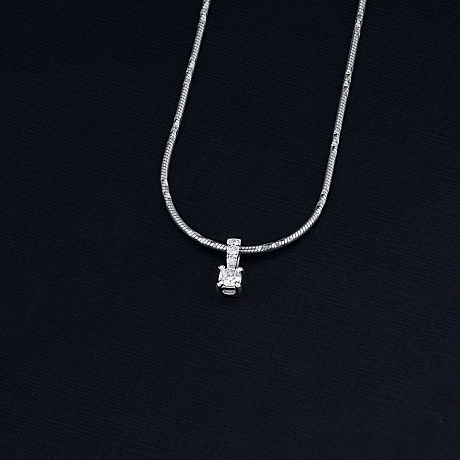 Подвеска из белого золота