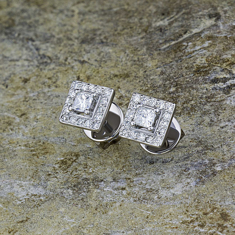 Пусеты из белого золота