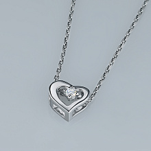 Подвеска из белого золота с бриллиантом