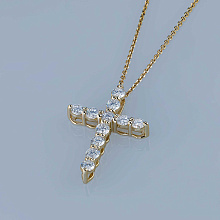 Подвеска из желтого золота c бриллиантами