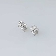 Пусеты из белого золота с бриллиантами