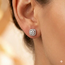 Пусеты из белого золота c бриллиантами