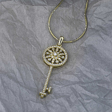 Подвеска из желтого золота с бриллиантами