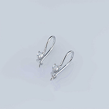 Серьги из белого золота с бриллиантом