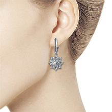 Серьги из белого золота c бриллиантами