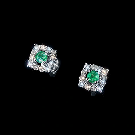 Пусеты из серебра с и изумрудами