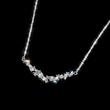 Колье из белого золота c бриллиантами