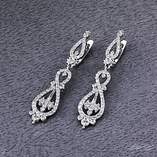 Серьги из комбинированного золота с бриллиантами