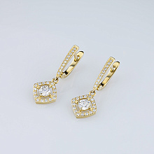 Серьги из желтого золота с бриллиантами