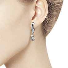 Серьги из серебра с бриллиантом