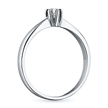 Кольцо из белого золота с бриллиантом