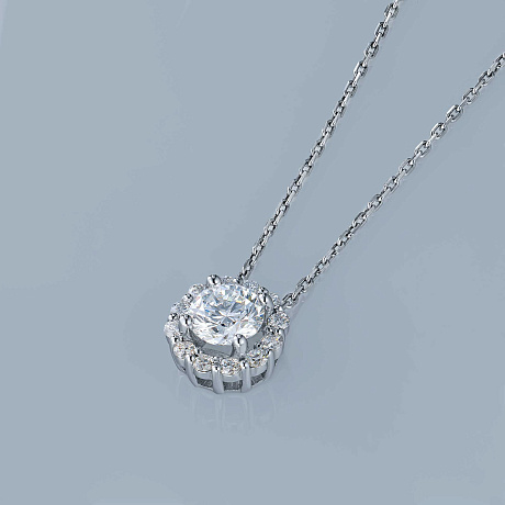 Классическая подвеска из белого золота