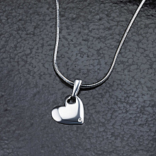 Подвеска из серебра с бриллиантом