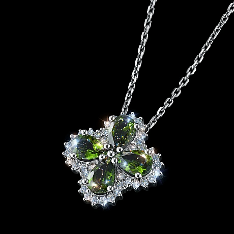 Подвеска из комбинированного золота с и хромдиопсидами