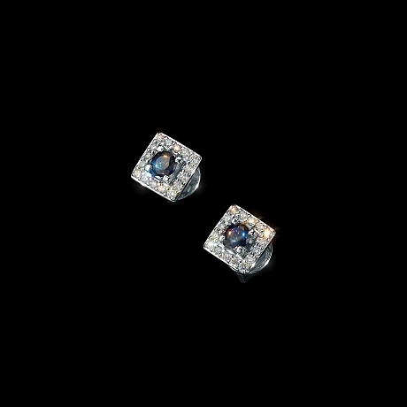 Пусеты из комбинированного золота с и сапфирами