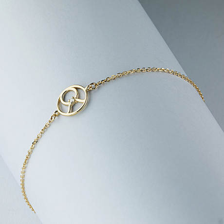 Браслет телец из желтого золота с бриллиантом