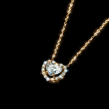 Подвеска из желтого золота c бриллиантами