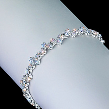 Браслет из белого золота c бриллиантами