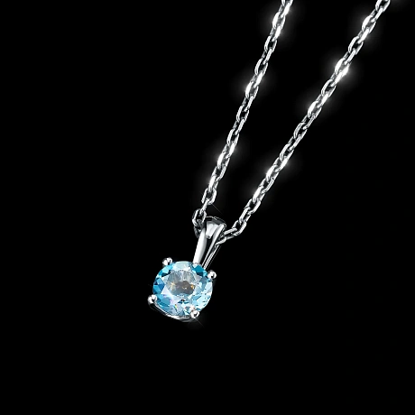 Подвеска из серебра с топазом