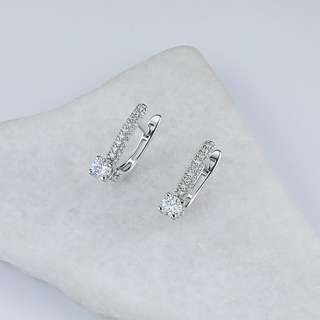 Серьги из белого золота с бриллиантами