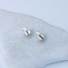 Пусеты из серебра с бриллиантом