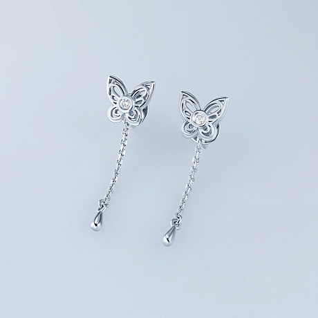 Пусеты из белого золота с бриллиантами